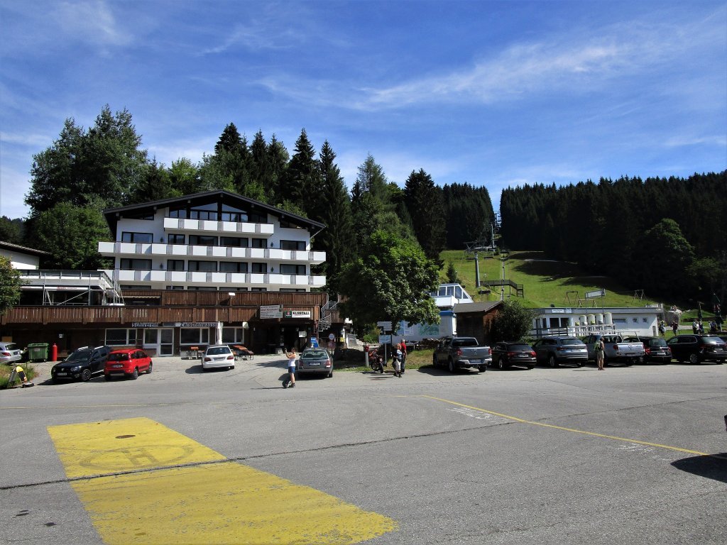 Bushaltestelle Kühboden, Talstation Bergbahn Gapfohl mit Sommerrodelbahn
